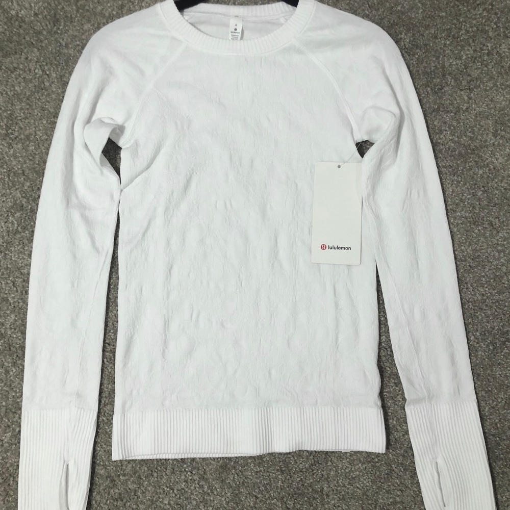 Lulu Lemon “Rest Less Pullover” *tags still on*